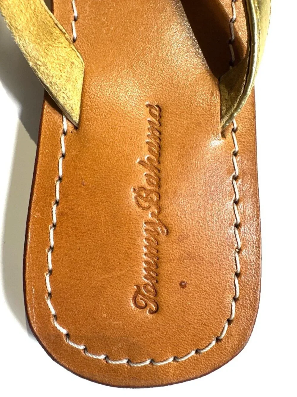 Tommy Bahama Womens Size 7 Gold Leather Sandals With Turquoise Rhinestone Accent